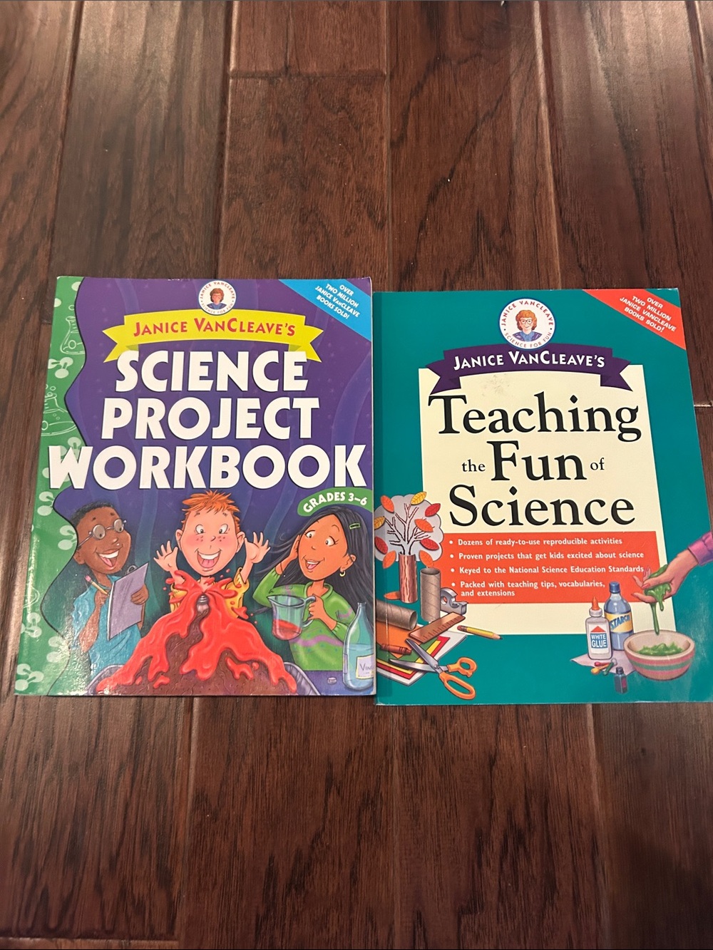Janice VanCleave Set of 2 Science Project Books